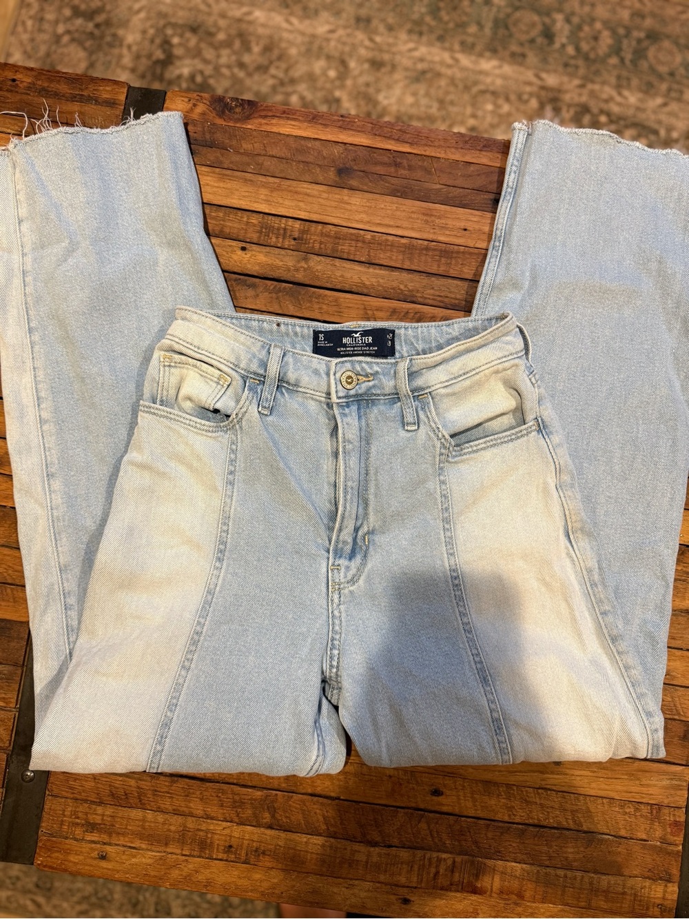Hollister High-Rise Panel Seam Light Blue Jeans